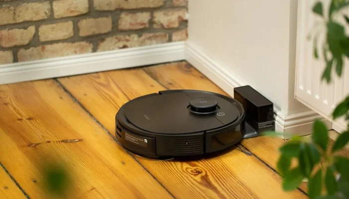 Dọn nhà không cần nhấc tay với Robot hút bụi Ecovacs điều khiển qua app
